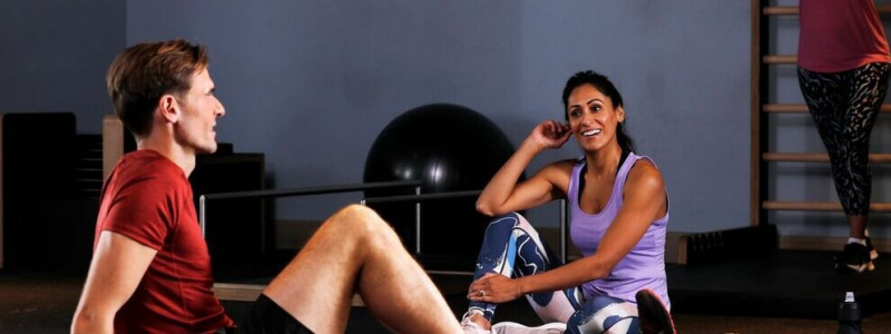 Couples workouts: Expert tips for training as a pair