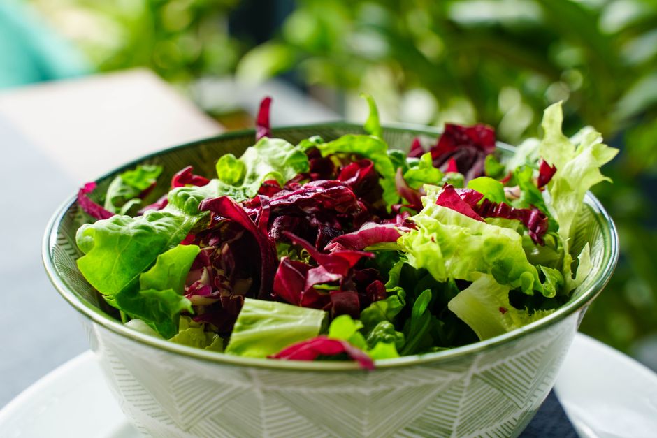 Salad bowl with leafy greens and beetroot